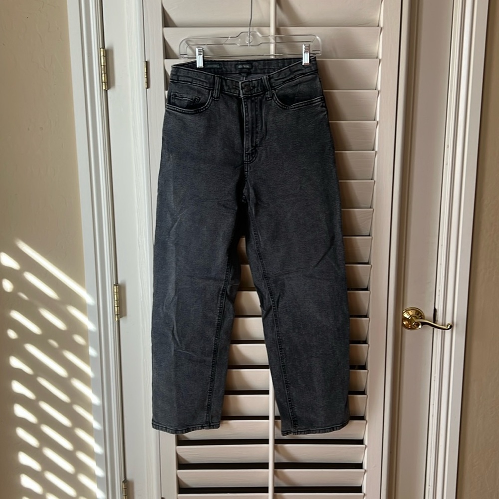 Size 6, wild fable, 90’s relaxed straight jeans, grey